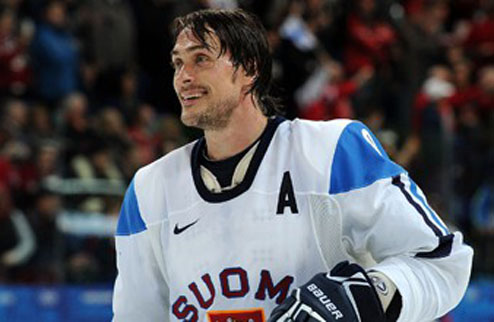 Хоккей. Селянне — самый возрастной игрок, забросивший шайбу на ОИ Хоккеист сборной Финляндии вошел в историю Олимпийских игр.