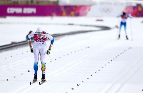 Лыжные гонки. Швеция побеждает в эстафете Сборная Швеции уверенно выиграла мужскую эстафету в лыжных гонках.