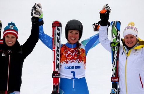 Горные лыжи. Мазе берет второе золото в Сочи Словенка Тина Мазе выиграла гигантский слалом у горнолыжниц на Олимпийских играх в Сочи.