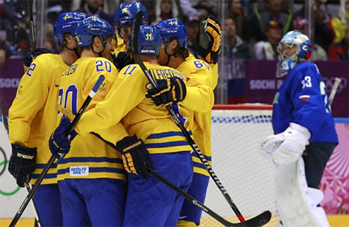 Хоккей. Швеция засушила Словению Шведы обыграли дебютанта Олимпийских Игр, и стали первой командой которая вышла в полуфинал.