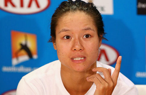 На Ли: "Немного сдала во втором сете" Китаянка прокомментировала свою победу в четвертьфинале турнира в Индиан-Уэллсе.