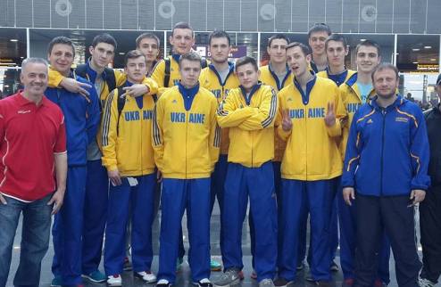 U-18. Украина в борьбе уступает шведам пятое место в Германии Юные украинские сборники финишировали шестыми на турнире Альберта Швайцера, проиграв в пос...