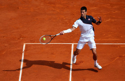Джокович сыграет в Риме Вторая ракетка мира продолжает успешно восстанавливаться после травмы запястья.