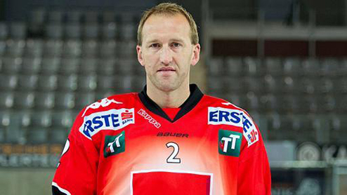 Малик завершил карьеру Опытный чешский хоккеист, который практически всю карьеру провел в НХЛ, принял решение повесить коньки на гвоздь.