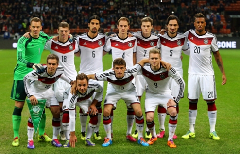 Германия огласила предварительный состав на ЧМ Наставник Бундестим Йоахим Лев выбрал 30 футболистов, которые получат свой шанс отправиться в Бразилию.