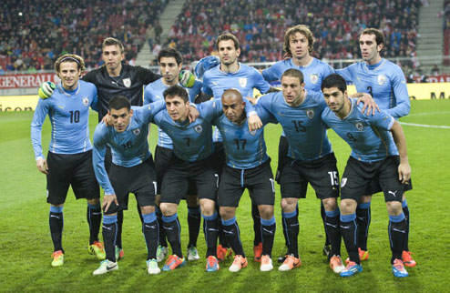Уругвай назвал предварительную заявку на ЧМ Наставник сборной Уругвая Оскар Табарес определился с расширенным составом команды  на предстоящий Мундиаль.
