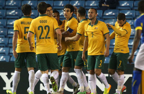Австралия: предварительная заявка на ЧМ Наставник сборной Анже Постекоглу назвал имена футболистов, которые имеют шанс поехать на мундиаль в Бразилии.