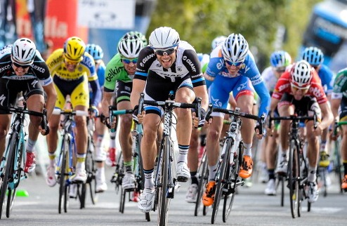 Джиро д’Италия: Мезгеч ставит точку в гонке Спринтер Giant-Shimano Лука Мезгеч выиграл заключительный этап трехнедельного марафона.