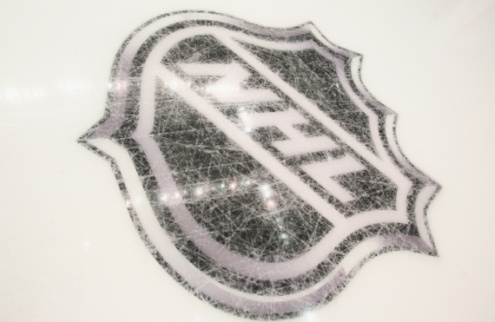 НХЛ. Доход Лиги составил 3,7 миллиарда, что изменит потолок зарплат Руководство НХЛ подсчитывает деньги по итогам сезона 2013-2014.