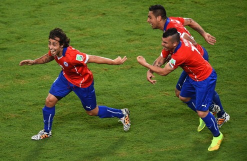 Чили справился с Австралией Завершился и второй матч первого тура в группе B на ЧМ-2014
