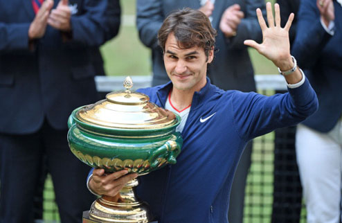 Федерер: "Рад седьмому чемпионству в Галле" Швейцарский теннисист прокомментировал свою победу на турнире в Германии.