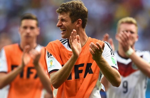 Мюллер – лучший игрок матча  Германия – Португалия ФИФА ожидаемо назвала форварда Баварии главным героем центрального матча пятого игрового дня.