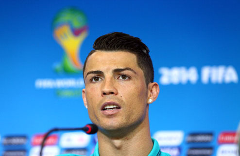 Роналду: чемпионат мира под угрозой У лидера сборной Португалии серьезные проблемы с коленом.