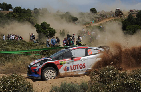 В WRC могут появиться пит-стопы Организаторы WRC продолжают продвигать радикальные новшества.
