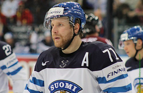 Комаров не знает, где продолжит карьеру В предстоящем сезоне КХЛ Комаров будет считаться легионером, несмотря на наличие российского паспорта.