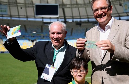 Бразилец сходит на финал чемпионата мира спустя 64 года 85-летний Джедир Бальмонте обменял билет с финала чемпионата мира 1950 года на три тикета на реш...