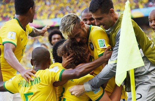 Бразилия — в четвертьфинале ЧМ-2014 Пентакампеоны были сильнее Чили в серии пенальти на стадии 1/8 финала.