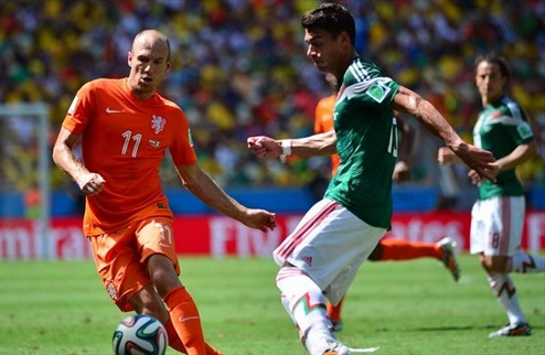 Нидерланды драматично проходят Мексику Голландцы пробились в четвертьфинал ЧМ-2014.