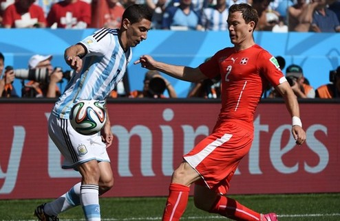 Аргентина прошла Швейцарию Альбиселестес пробились в четвертьфинал ЧМ-2014.