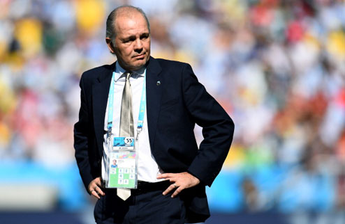Сабелла: "Заслужили победу" Главный тренер сборной Аргентины прокомментировал выход своей команды в четвертьфинал ЧМ в Бразилии.