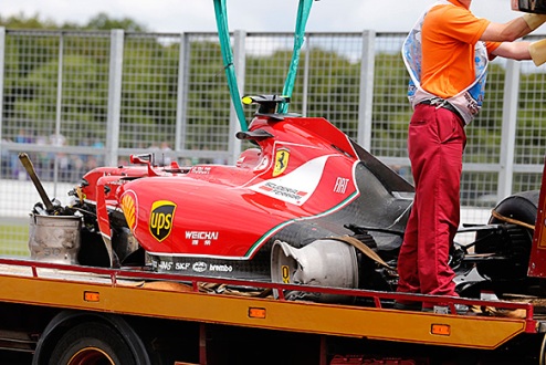 Лауда критикует Формулу-1 и Райкконена Трехкратный чемпион мира Ники Лауда сказал, что не понимает поведения пилота Феррари в момент аварии, приведшей к...