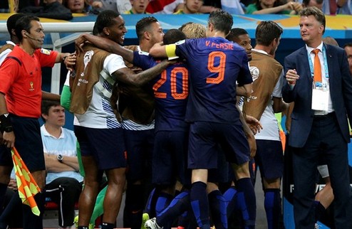 Нидерланды взяли бронзу на ЧМ-2014 Бразилия снова крупно проиграла на турнире.