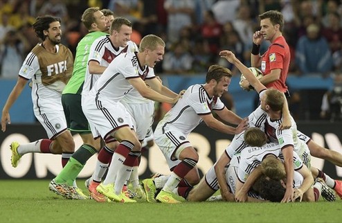 Гетце принес Германии Кубок мира Бундестим выиграл свой четвертый мундиаль в истории, переиграв в финале ЧМ-2014 Аргентину.
