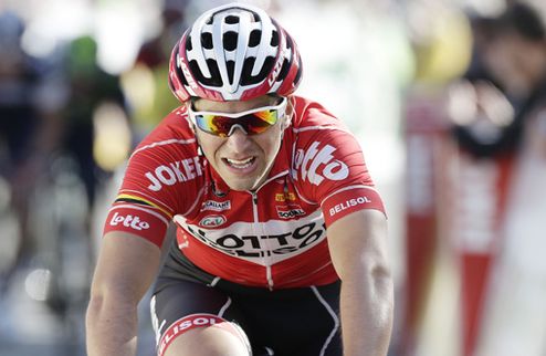 Тур де Франс. Галлопен обманул конкурентов Француз Тони Галлопен (Lotto-Belisol) выиграл 11-й этап Тур де Франс благодаря поздней атаке на последних кил...