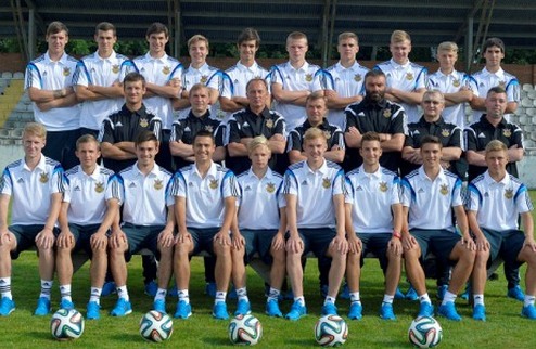 Сборная Украины (U-19) отправилась на чемпионат Европы В Венгрию Александр Петраков взял 18 футболистов. 