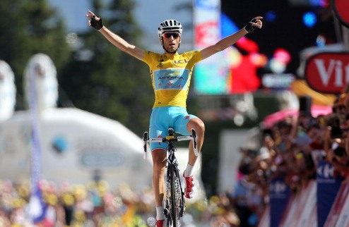 Нибали: "Ожидаю новых атак на свою позицию" Две точечных атаки принесли Винченцо Нибали (Астана) третью победу на Тур де Франс-2014.