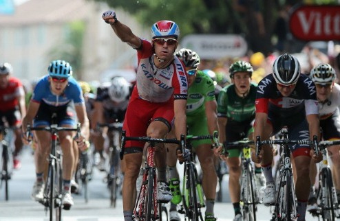 Кристофф: "Мои ноги оказались лучшими на финише" Александр Кристофф (Катюша) на 15-м этапе Тур де Франс в финишном створе разобрался с Хайнрихом Хауссле...