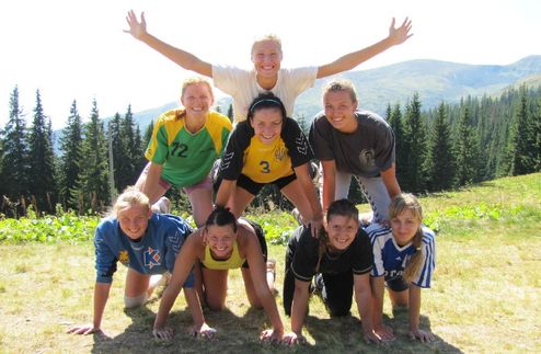 Гандбол. Чемпионки Украины отправились в горы Сегодня, 1 августа, гандболистки ужгородских Карпат начинают "горный" этап своей предсезонной подготовки.