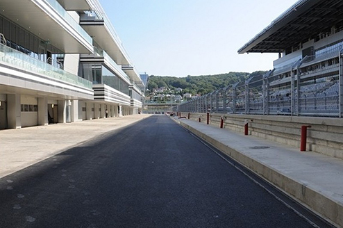 Формула-1. Автодром в Сочи откроют 18 сентября Официальное открытие гоночного комплекса в Олимпийском парке Сочи, состоится во время традиционного Между...