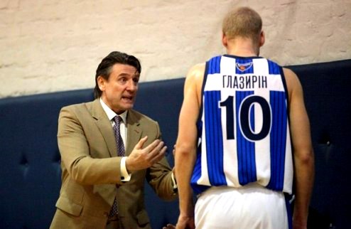 Украинский кризис и европейский шанс iSport.ua рассуждает о мотивации украинских баскетболистов при отъезде в европейские чемпионаты средней руки.