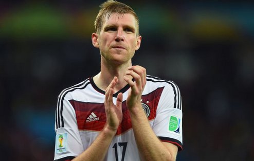 Мертезакер завершил карьеру в сборной Защитник Пер Мертезакер больше не будет защищать цвета национальной сборной Германии.
