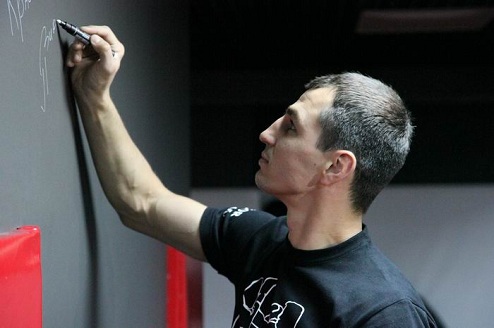Гарсию обязали драться с Постолом WBC назначил промоутерские торги по этому поединку на 12 сентября.