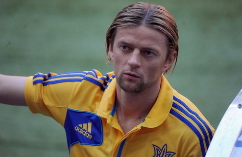 Тимощук выбыл на 4-5 недель Капитан сборной Украины Анатолий Тимощук травмировался в товарищеском матче с Молдовой (1:0).