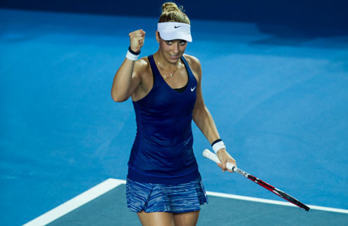 Лисицки побеждает в Гонконге Немецкая теннисистка в двух сетах одолела чешку Каролину Плишкову.
