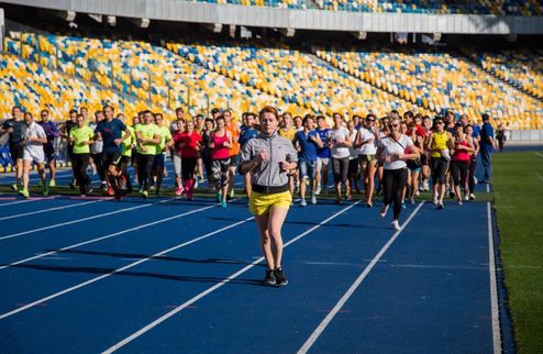 Состоялась открытая тренировка Kyiv Half Marathon на НСК "Олимпийский" Специально ко дню Физкультуры и спорта Kyiv Half Marathon подготовил для всех люб...