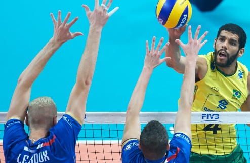 Бразилия – первый финалист чемпионата мира по волейболу Действующий чемпион мира в одном шаге от четвертого подряд триумфа.
