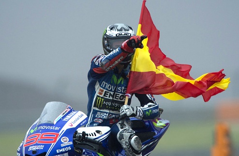 Лоренсо: "Рассчитывал максимум на третье место" Двукратный чемпион MotoGP Хорхе Лоренсо комментирует свою победу на Гран-при Арагона.