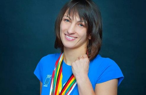 Юлия Ткач стала лучшей спортсменкой сентября Борец впервые получила столько высокое признание НОК.