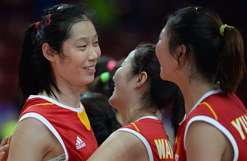 Волейбол. ЧМ-2014. Китаянки останавливают Италию на пути к финалу За звание победителя чемпионата мира по волейболу поспорят сборные США и Китая.