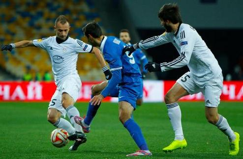 Днепр уступил Карабаху Вслед за Металлистом и Динамо потерпел поражение в 3-м туре группового этапа Лиги Европы и Днепра. 