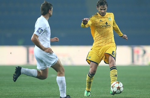 Металлист прошел Говерлу В двух матчах 1/8 финала Кубка Украины Металлист так и не смог обыграть Говерлу, но продолжает свой путь в турнире. 
