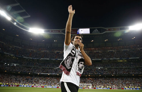 Рауль продолжит карьеру в МЛС Экс-форвард мадридского Реала и гельзенкирхенского Шальке перебирается в США.
