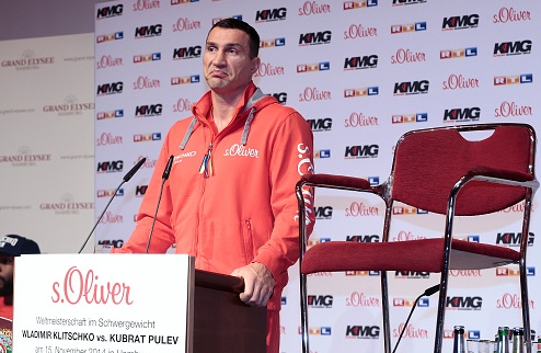 Пулев сорвал пресс-конференцию перед боем с Кличко Вместо Кубрата Пулева (20-0, 11 КО) на официальном мероприятии присутствовал пустой стул.