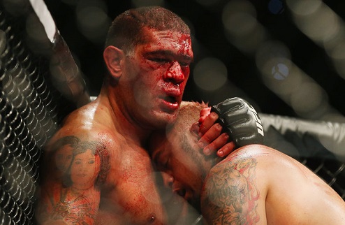Антонио Силва — Фрэнк Мир на UFC 184 Битва двух тяжеловесов ожидает нас в феврале. 