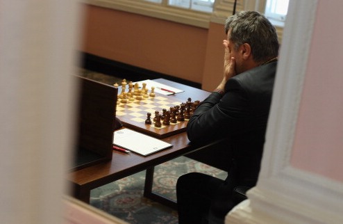 Шахматы. Мирный день в чемпионате Украины 15 ноября во Львове состоялись 5-й тур чемпионата Украины по шахматам среди мужчин и 3-й тур – среди женщин.