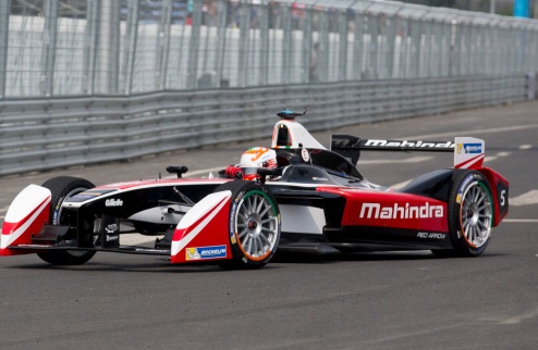 Формула-E. Берд выиграл Гран-при Малайзии Состоялся второй этап первого в истории сезона автогонок на электромобилях.